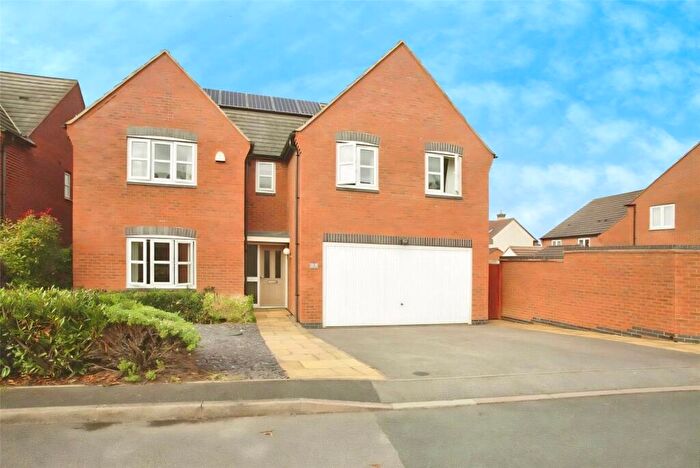 5 Bedroom Detached House To Rent In St. Louis Close, Hinckley, Leicestershire, LE10