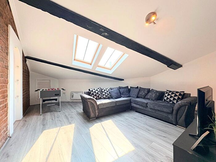 2 Bedroom Flat To Rent In Wavertree Road, Wavertree, Liverpool, Merseyside, L7
