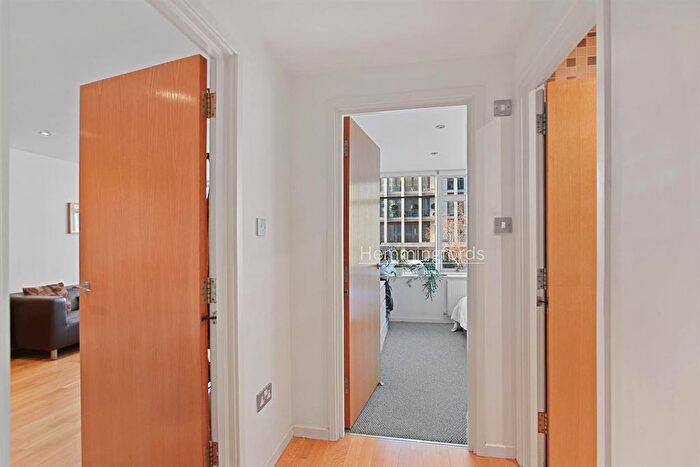 1 Bedroom Flat To Rent In Millbank Court, John Islip Street, London, SW1P