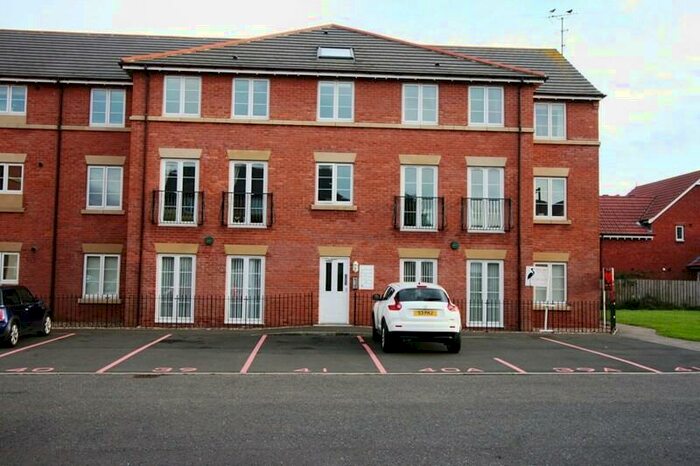 2 Bedroom Flat To Rent In Aylesford Mews, Hillview, Sunderland, SR2