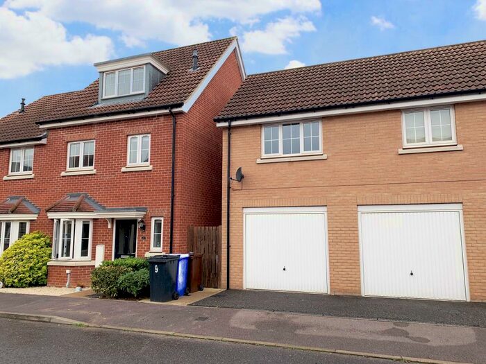 4 Bedroom Semi-Detached House To Rent In Jasmine Road, Red Lodge, Bury St. Edmunds, IP28