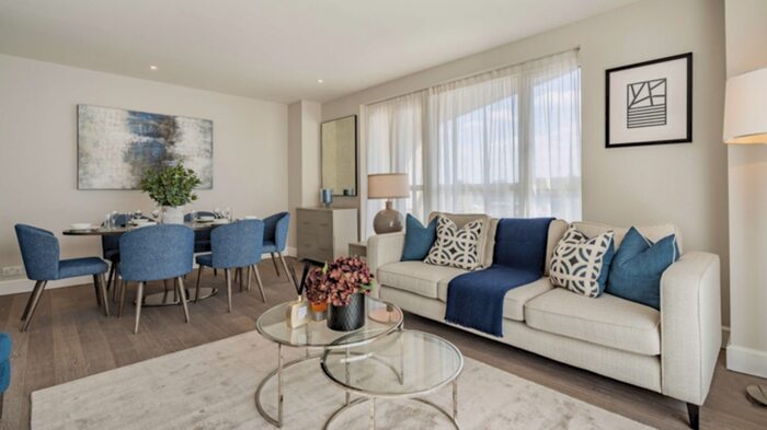 2 Bedroom House To Rent In Westferry Circus, London, E14