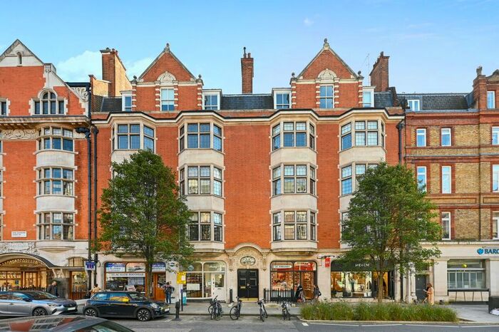 3 Bedroom Flat To Rent In New Cavendish Street, Marylebone Village, London, W1G