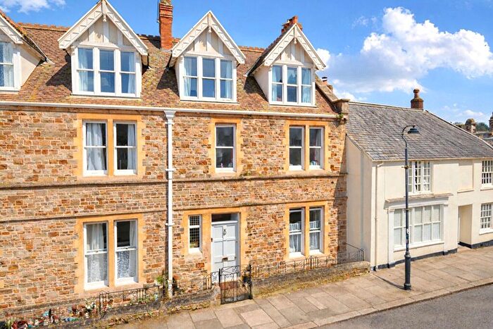 4 Bedroom Terraced House For Sale In Pilton Street, Barnstaple, Devon, EX31