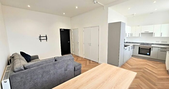 4 Bedroom Flat To Rent In Spital, Old Aberdeen, Aberdeen, AB24