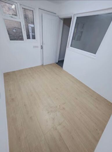 2 Bedroom Flat To Rent In A Vicarage Lane, Stratford, London, E15