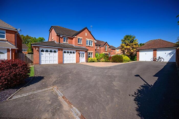 4 Bedroom Detached House For Sale In Sevilla Close, Binley, Coventry, CV3