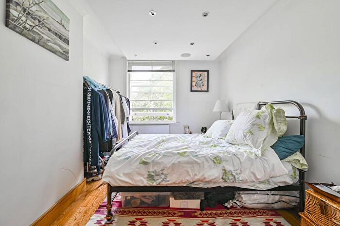 1 Bedroom Flat To Rent In Bloomsbury Square, Bloomsbury, London, WC1A