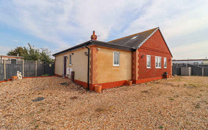 2 Bedroom Detached Bungalow For Sale In Eastoke Avenue, Hayling Island, PO11