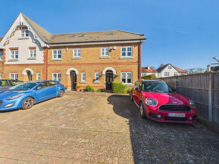 3 Bedroom End Of Terrace House For Sale In Elizabeth Place, Eton Wick, Berkshire, SL4