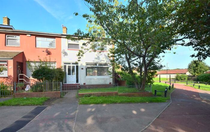 3 Bedroom End Of Terrace House To Rent In Kingsclere Avenue, Sunderland, SR5