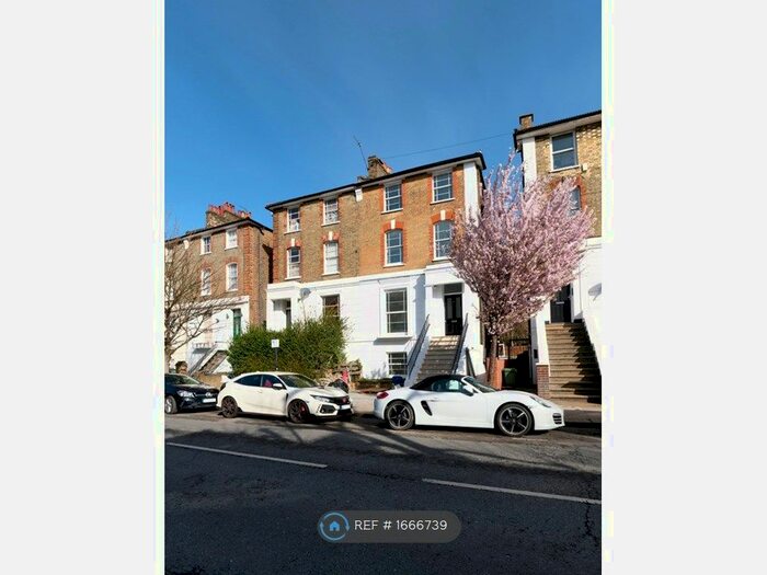 4 Bedroom Flat To Rent In Agar Grove, London, NW1