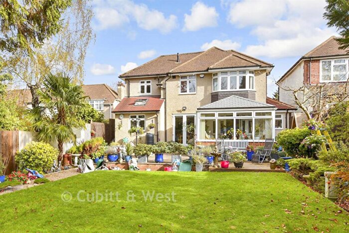 4 Bedroom Detached House For Sale In Palace Green, Croydon, Surrey, CR0