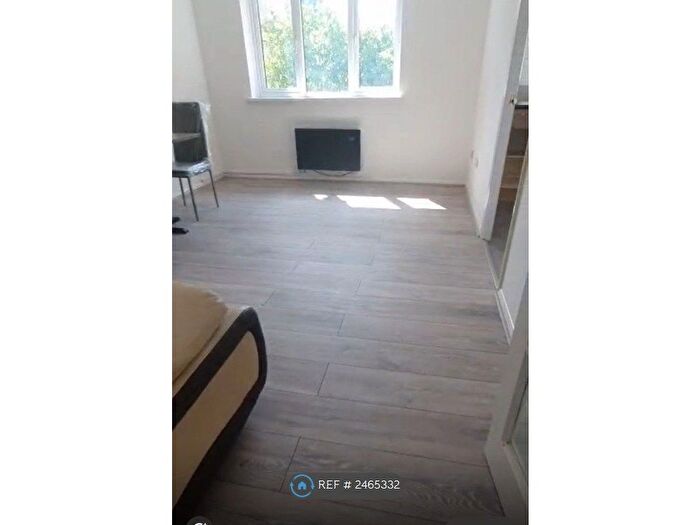 1 Bedroom Flat To Rent In Jack Clow Road, London, E15