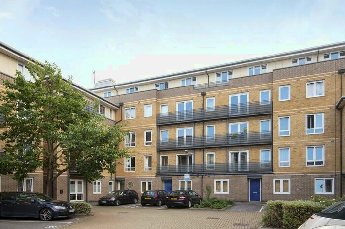 1 Bedroom Flat To Rent In Rosegate House, Hereford Road, Bow, London, E3