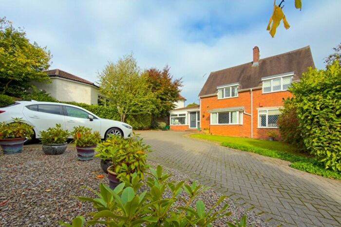 4 Bedroom Detached House For Sale In Highwalls Avenue, Dinas Powys, CF64