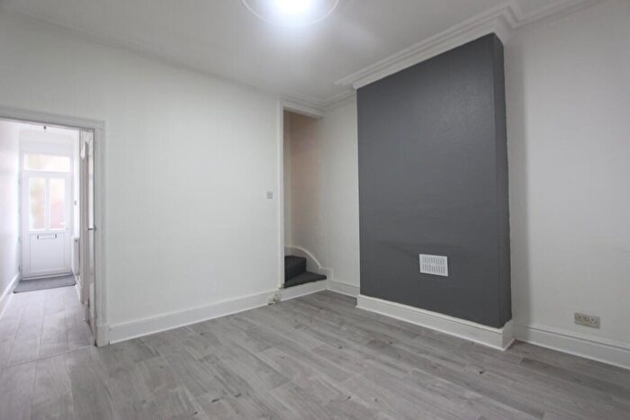 4 Bedroom House To Rent In Paton Street, Leicester, LE3