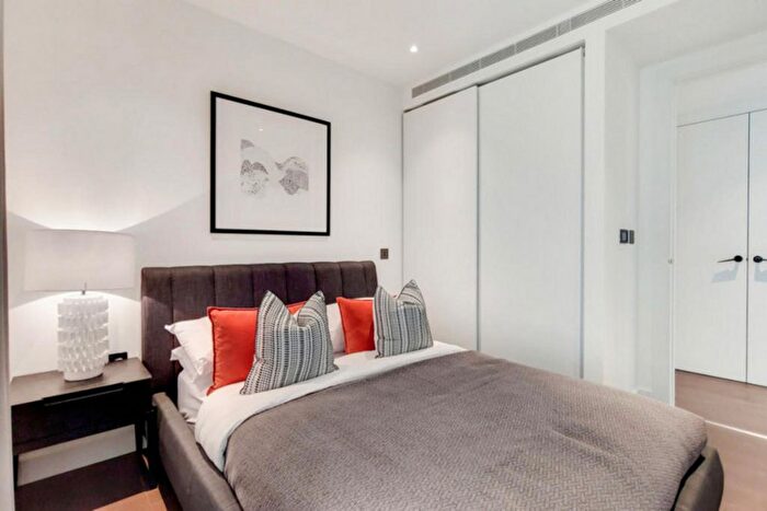 2 Bedroom Flat To Rent In White City Living, London, W12