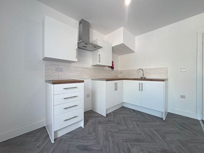 2 Bedroom Flat To Rent In High Street, Rhymney, Tredegar, NP22