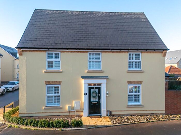 4 Bedroom Detached House For Sale In Barley Fields, Thornbury, South Gloucestershire, BS35