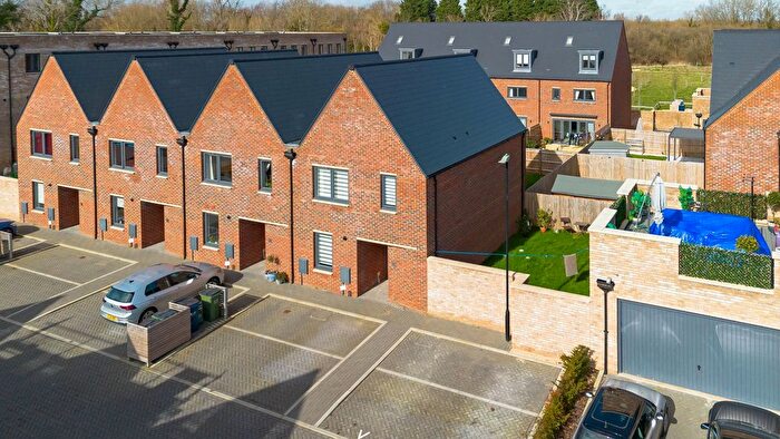 3 Bedroom Terraced House For Sale In Press Way, Wolvercote, OX2