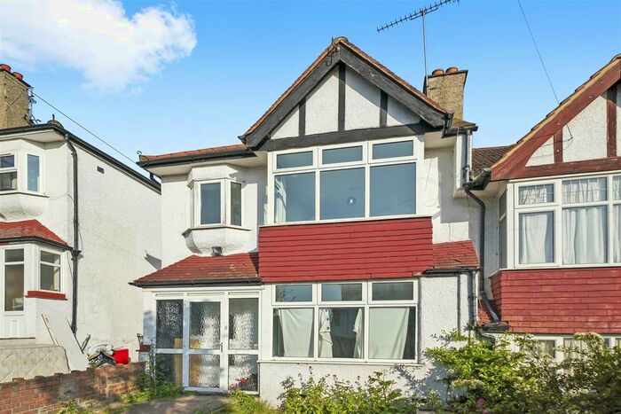 3 Bedroom Semi-Detached House To Rent In Ena Road, London, SW16
