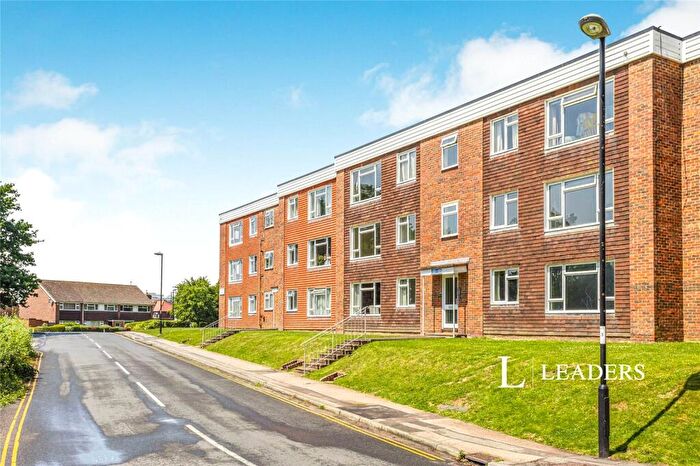 2 Bedroom Flat To Rent In Wolstonbury Court, Burgess Hill, West Sussex, RH15