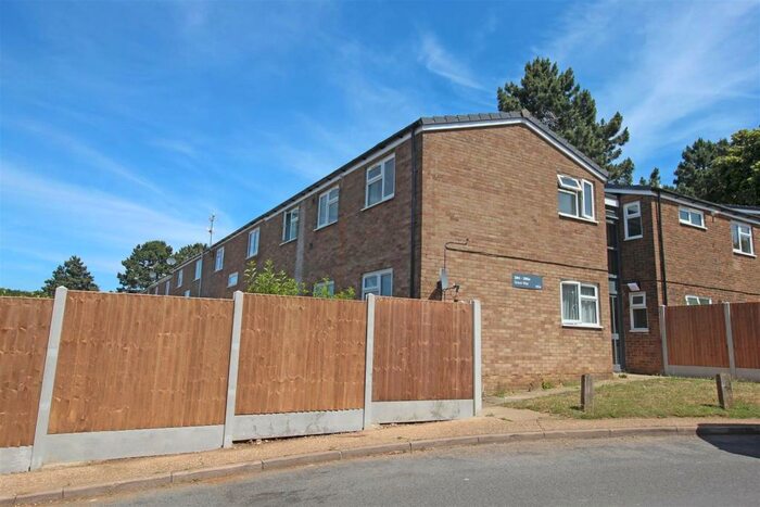 1 Bedroom Flat To Rent In Grace Way, Stevenage, SG1