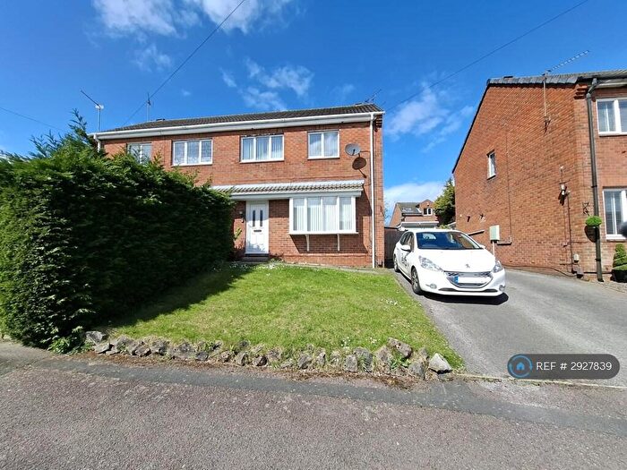 3 Bedroom Semi-Detached House To Rent In Larchdale Close, Alfreton, DE55