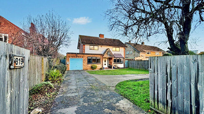 3 Bedroom Detached House For Sale In Burton Road, Uphill, Lincoln, LN1