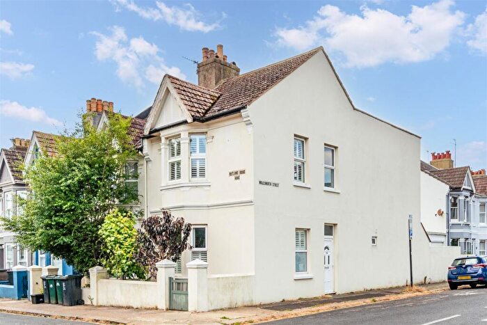 3 Bedroom End Of Terrace House For Sale In Rutland Road, Hove, BN3
