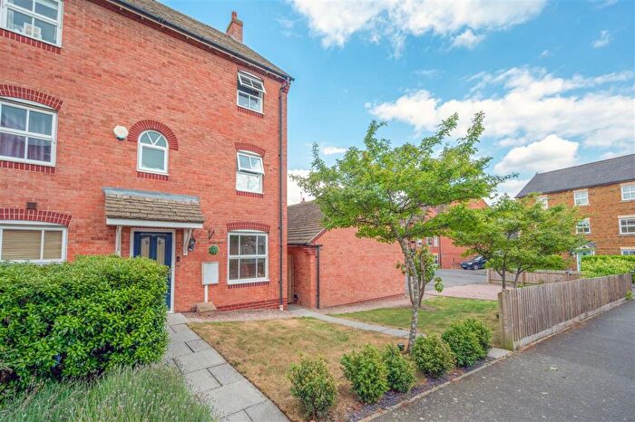 3 Bedroom End Of Terrace House To Rent In Burdock Way, Desborough, Kettering, NN14