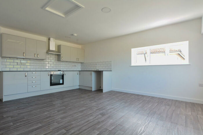 1 Bedroom Flat To Rent In Ringwood Road, Ferndown, BH22