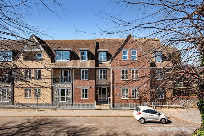 2 Bedroom Flat For Sale In Shippam Street, Chichester, West Sussex, PO19
