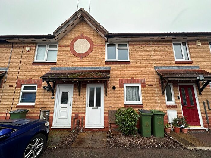 2 Bedroom Town House To Rent In Cottage Farm Close, Braunstone, Leicester, LE3