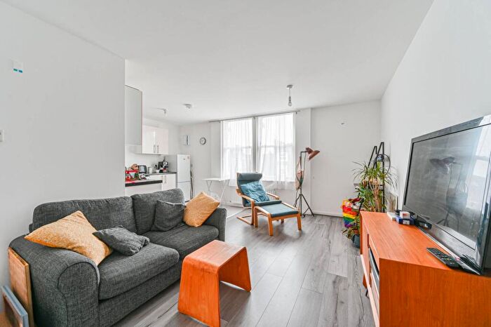 1 Bedroom Flat To Rent In Perry Vale, Forest Hill, London, SE23