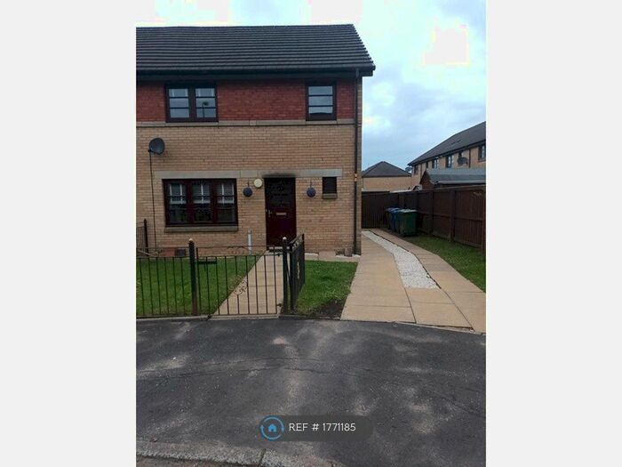3 Bedroom Semi-Detached House To Rent In Glenshee Gardens, Glasgow, G31