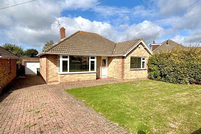 3 Bedroom Detached Bungalow To Rent In Weavills Road, Bishopstoke, Eastleigh, SO50