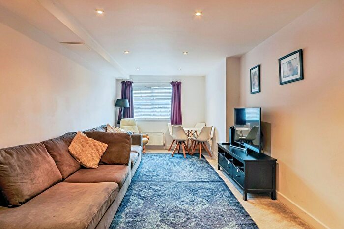 2 Bedroom Flat For Sale In Bournemouth Road, Poole, Dorset, BH14