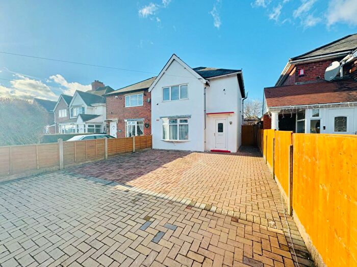 2 Bedroom Semi-Detached House To Rent In Chestnut Road, Walsall, West Midlands, WS3