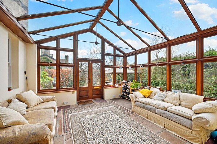 5 Bedroom Detached House For Sale In Riversleigh, Elm Grove, Silsden, Keighley, West Yorkshire, BD20