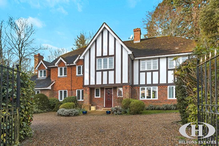 6 Bedroom Detached House For Sale In South Park Drive, Gerrards Cross, SL9