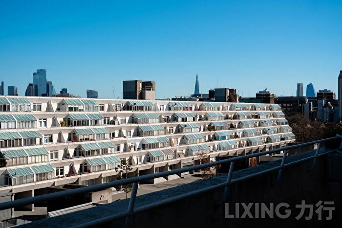 2 Bedroom Flat For Sale In Brunswick Centre, Bloomsbury, WC1N