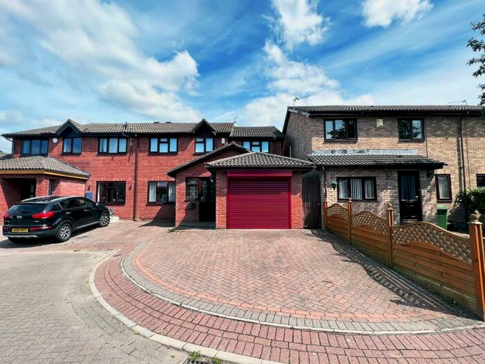 4 Bedroom Semi-Detached House To Rent In Fen Violet Close, St. Mellons, Cardiff, CF3