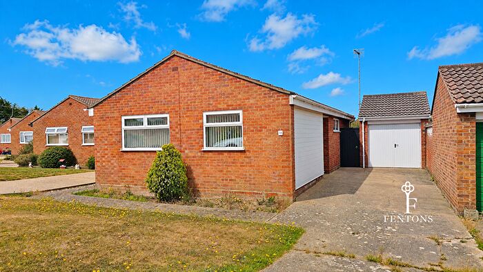 2 Bedroom Detached Bungalow For Sale In Grimston Way, Walton On The Naze, CO14