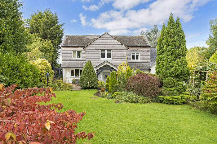 3 Bedroom Cottage For Sale In Honeypots, Bushton, SN4