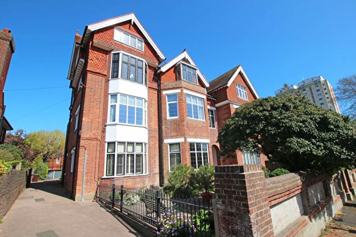 2 Bedroom Flat For Sale In Bolsover Road, Eastbourne, BN20