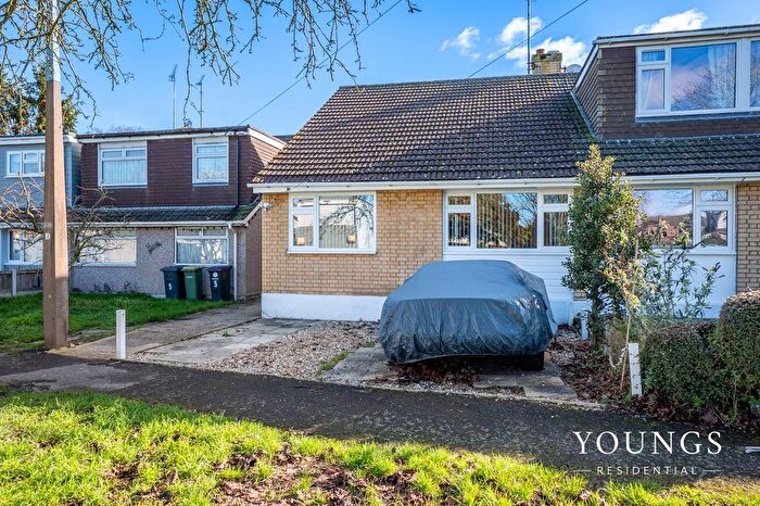 2 Bedroom Semi Detached Bungalow For Sale In Thorington Road, Rayleigh, SS6