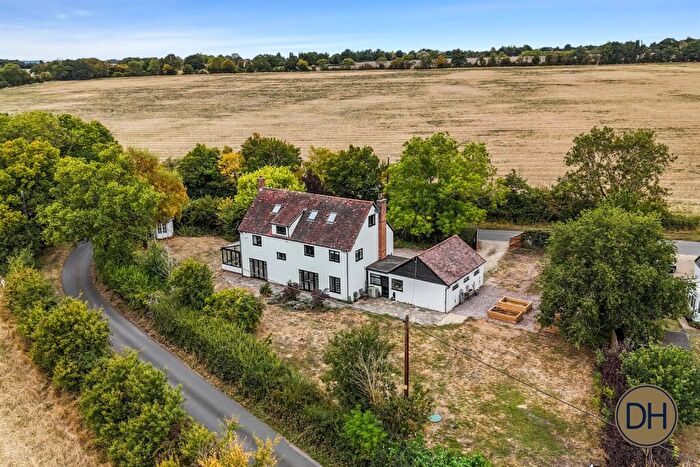 6 Bedroom Detached House For Sale In Fingrith Hall Lane, Blackmore, Essex, CM4