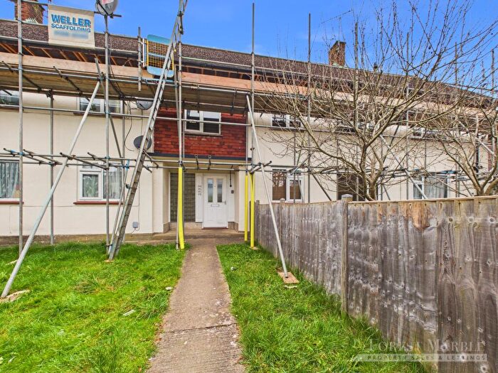 2 Bedroom Apartment For Sale In St. Johns Road, Frome, BA11